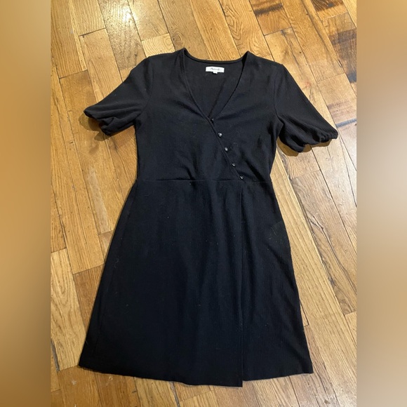 - Black Madewell Cross Front Button Dress. - Picture 5 of 9